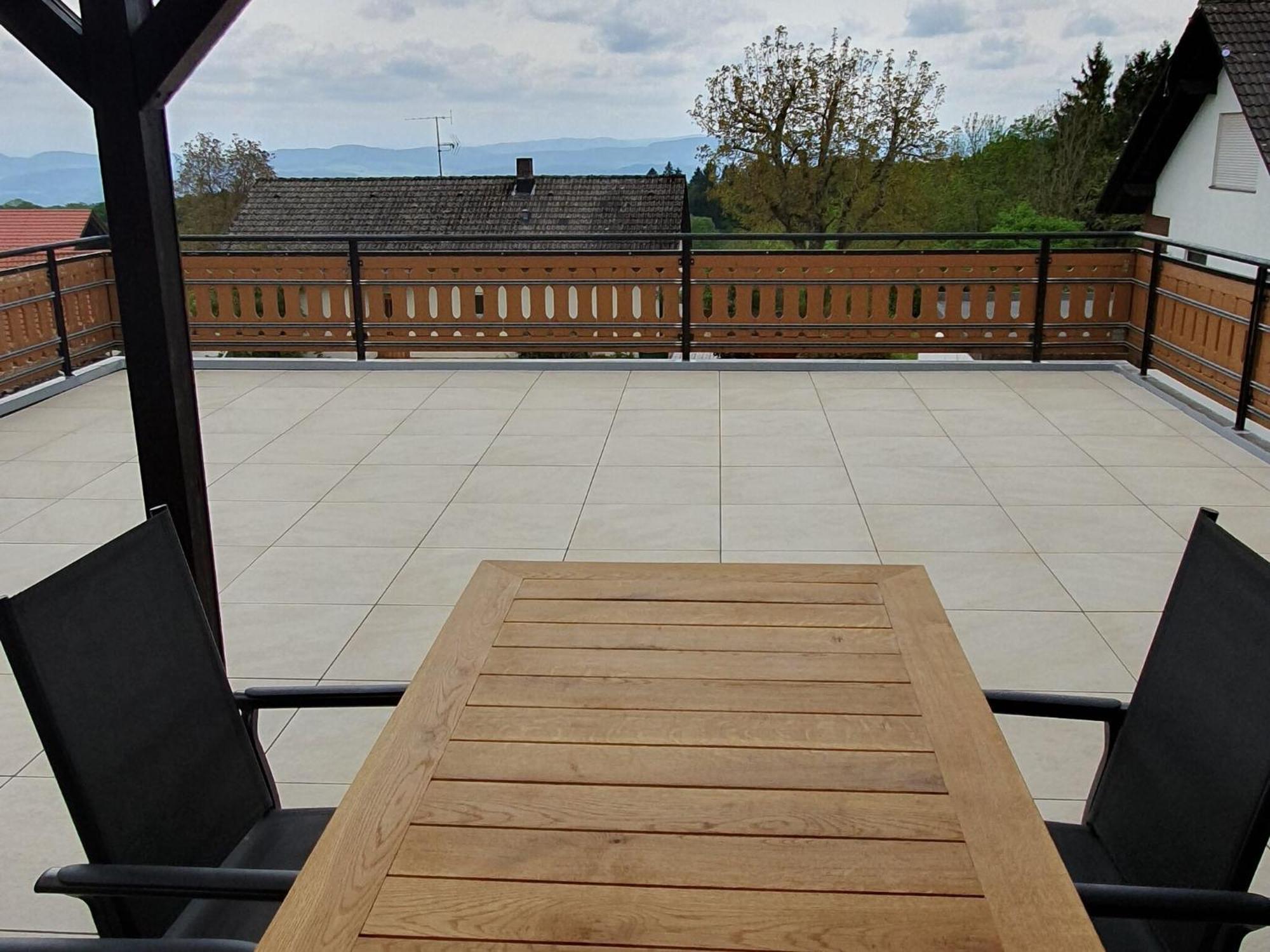Comfortable Flat In Goerwihl With Balcony Gorwihl Exterior foto